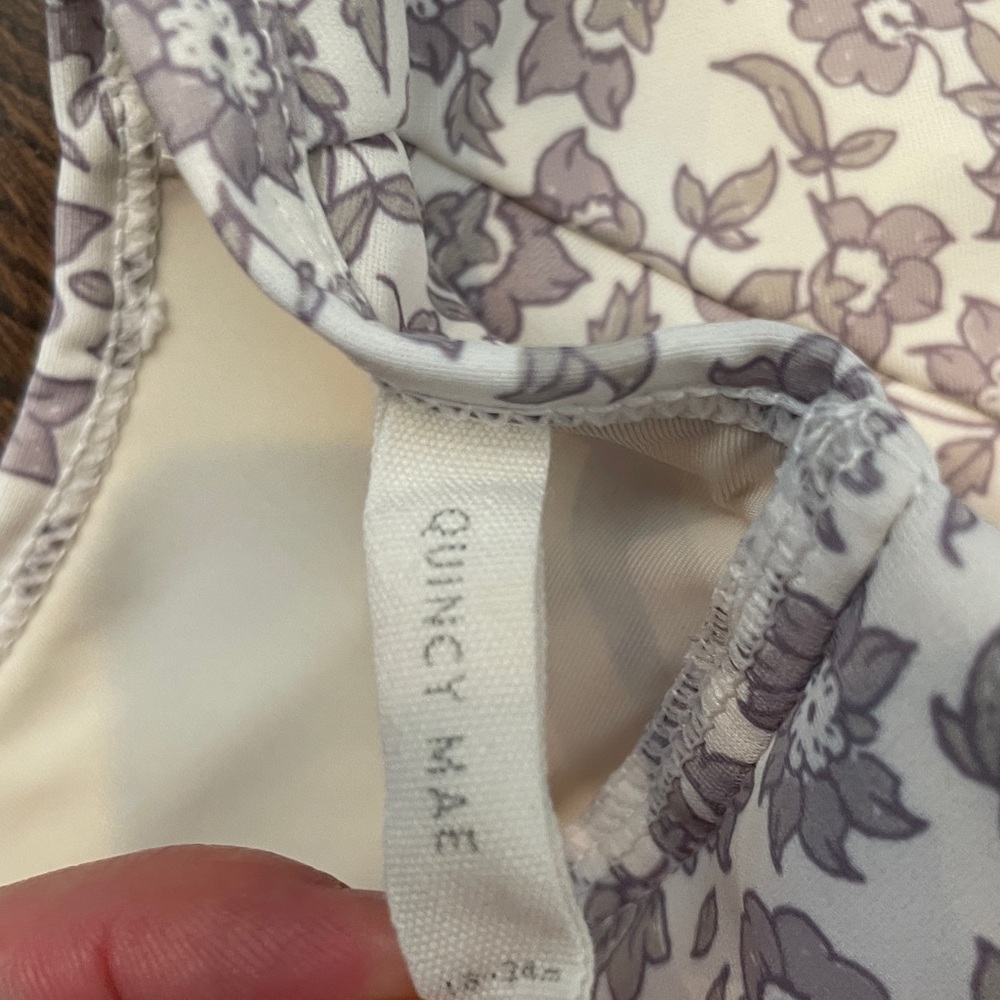 Quincy Mae Olivia Rashguard Onepiece with Ruffle Size 18-24 month - Picture 4 of 6